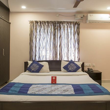 Oyo 10373 Apartment The Icon Homes 하이데라바드 외부 사진